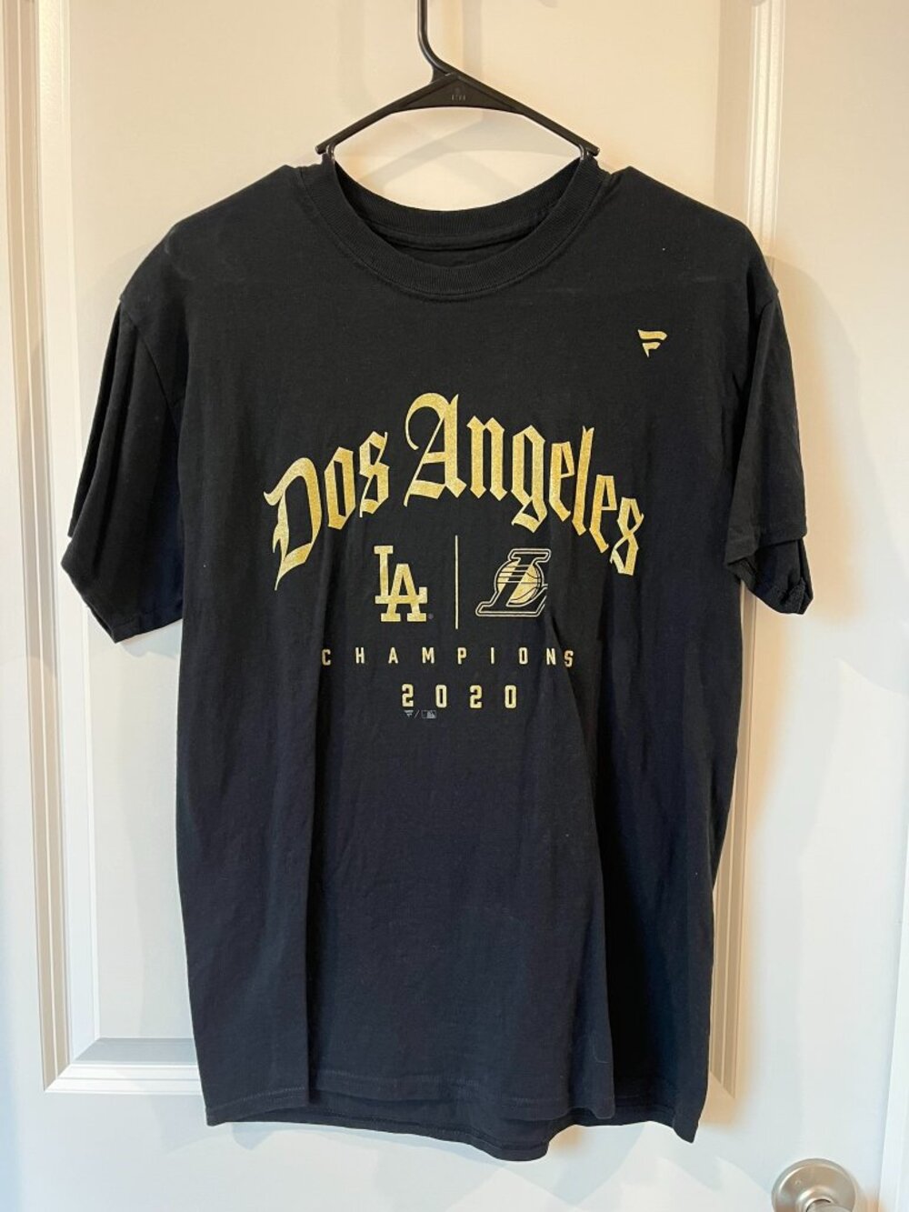 Men's Medium Los Angeles Fanatics Black 2020 Dual Champions Dos Angeles T-Shirt